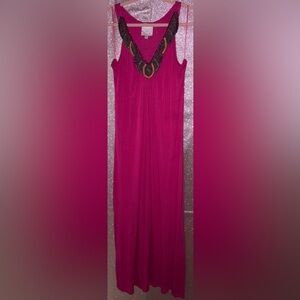 Romeo & Juliet Couture Pink Pleated Maxi Dress